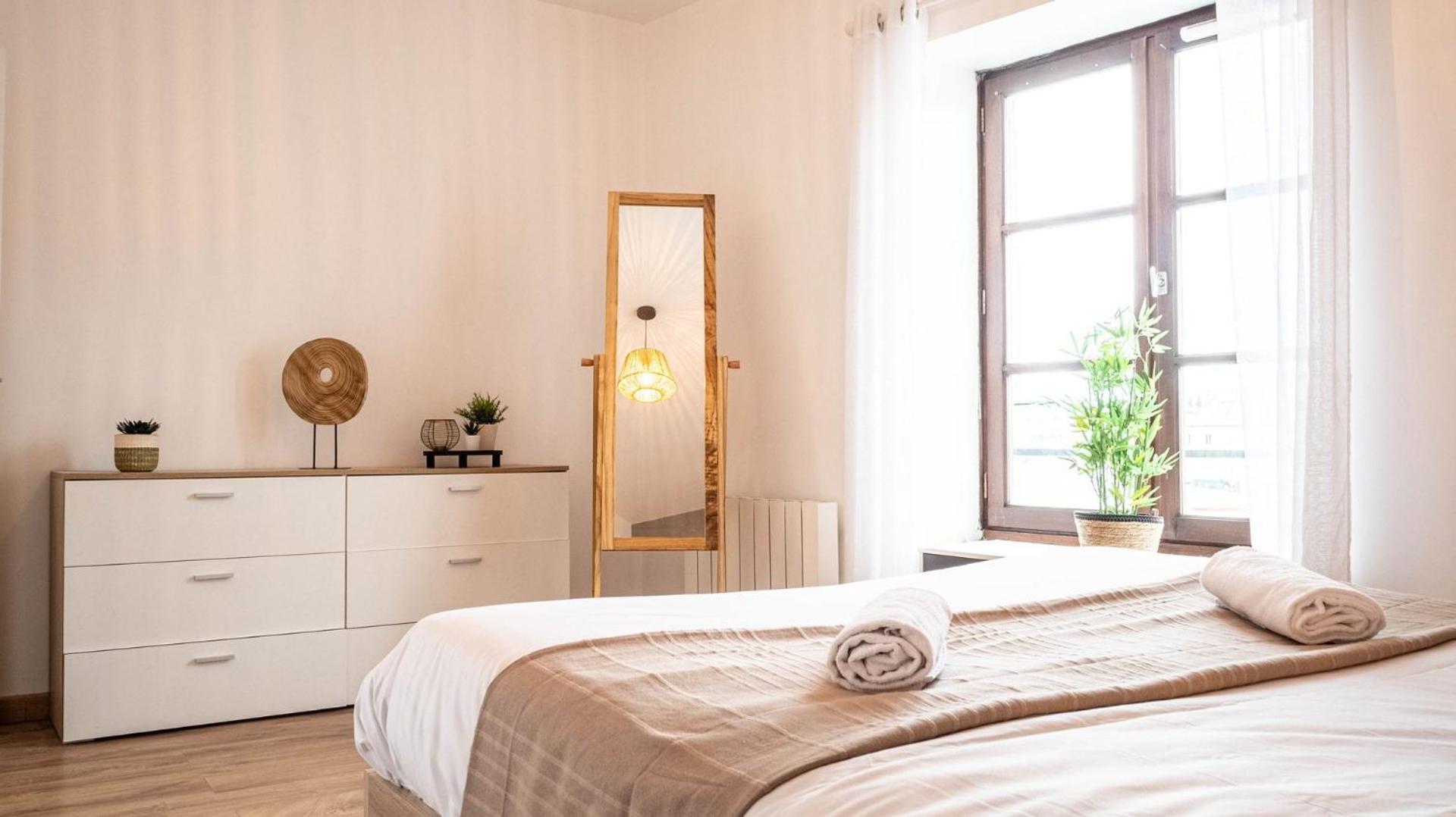 Le Contemporain - Bel Appartement T2 A Poitiers Exterior photo